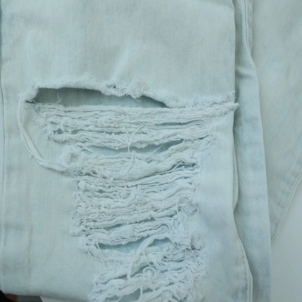 True Religion Geno Jeans Men's 30 x 32 Worn Sunfaded Relaxed Slim Fit Distressed